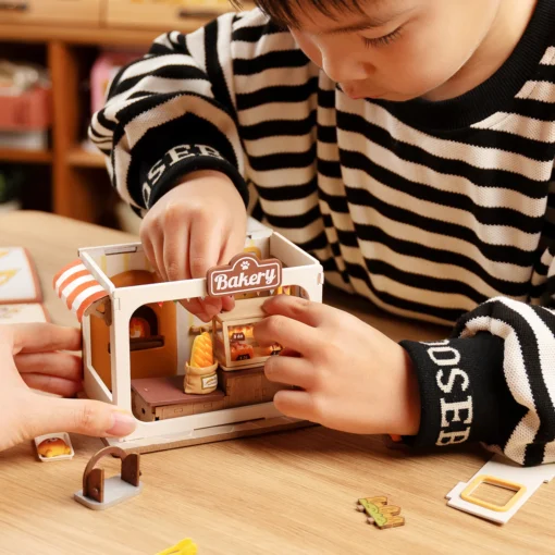 Teddy's Breadbox, ROBOTIME – Image 6