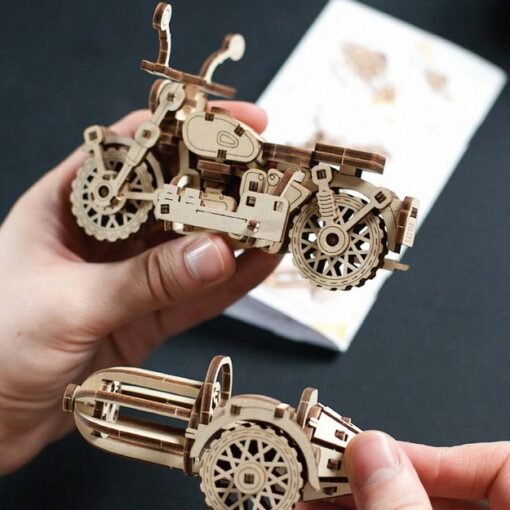 Maquette Moto volante de Hagrid, UGEARS