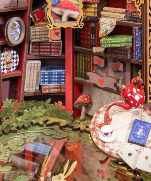 Book Nook Alice au pays des merveilles, ROBOTIME