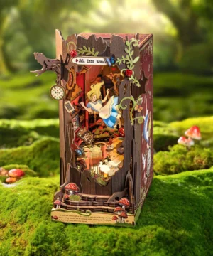 Book Nook Alice au pays des merveilles, ROBOTIME
