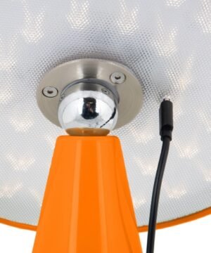 Lampe Phoebe, Present Time