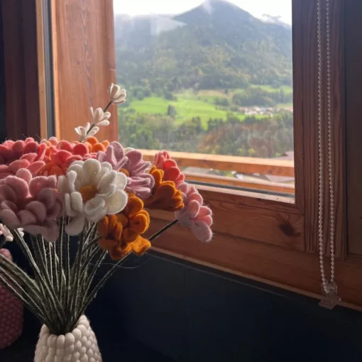 Fleur en Feutrine rose