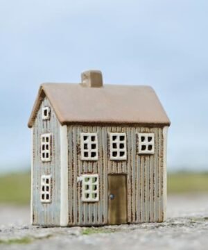 Alternative view of Photophore Maison "Visby" Brun élégance nordique en grès, IB Laursen