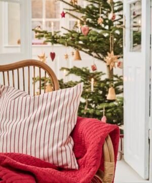 Alternative view of housse de coussin élégante à rayures rouges, IB Laursen