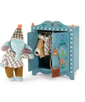 Alternative view of Armoire en bois avec cintres Les Minouchkas, Moulin Roty