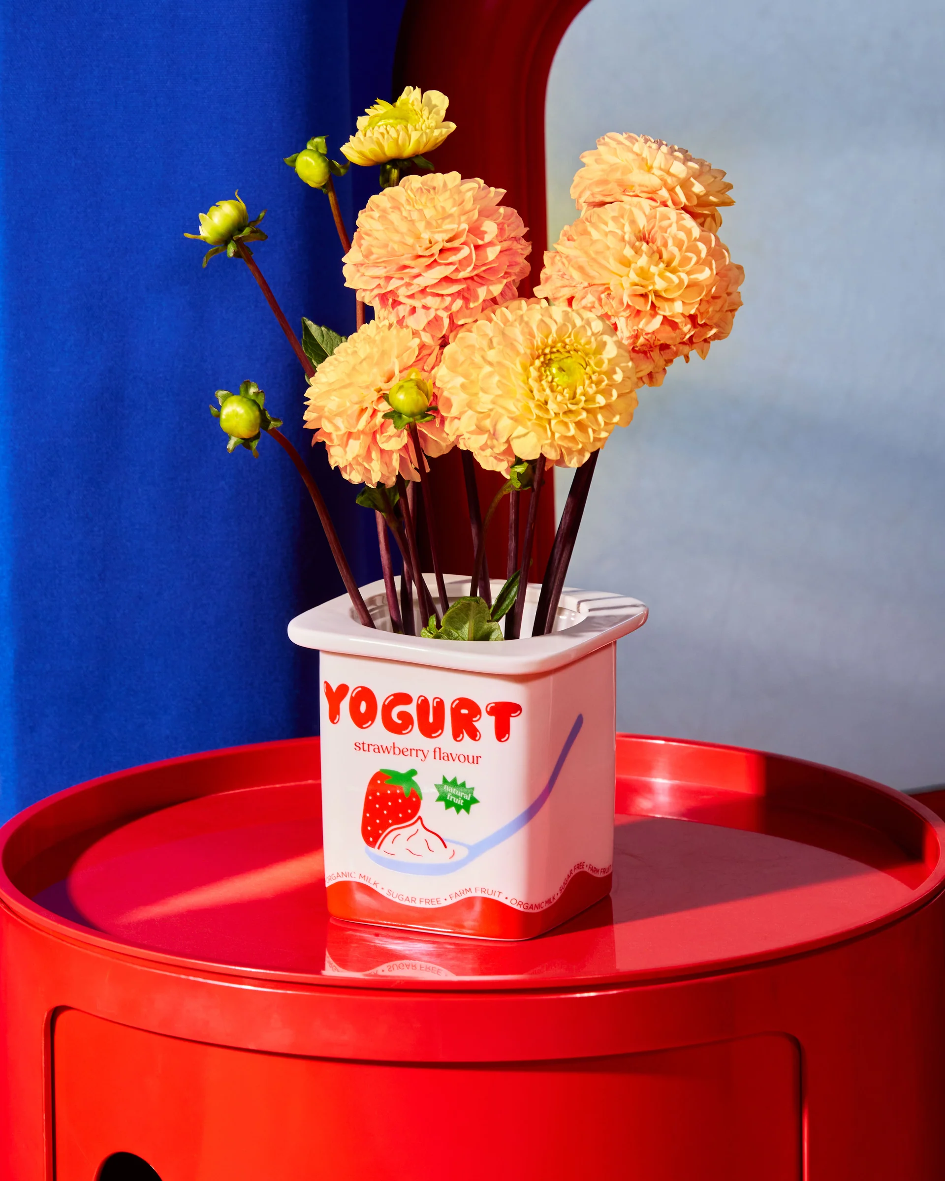 Vase / Pot Yoghurt Strawberry, Fluid Market – Image 3