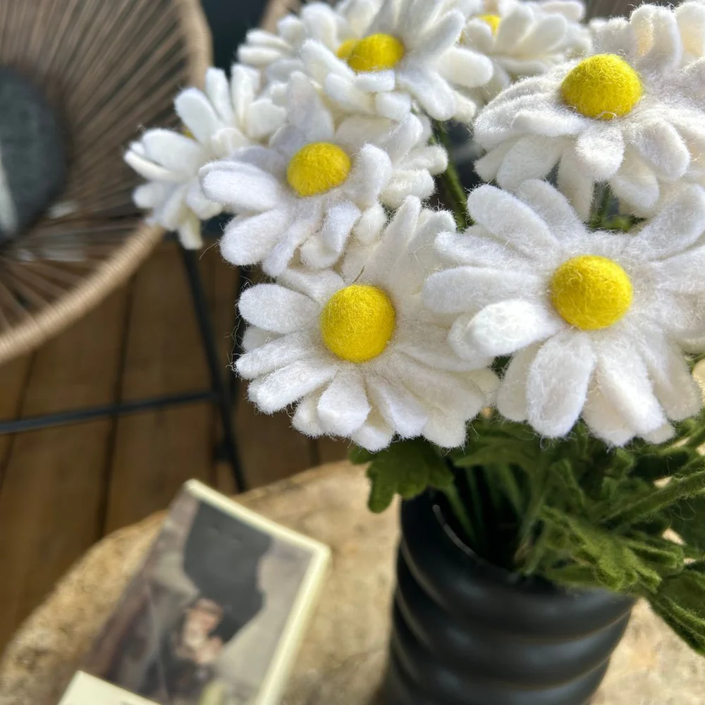 Branche de marguerite en feutrine – New Heidi – Image 2