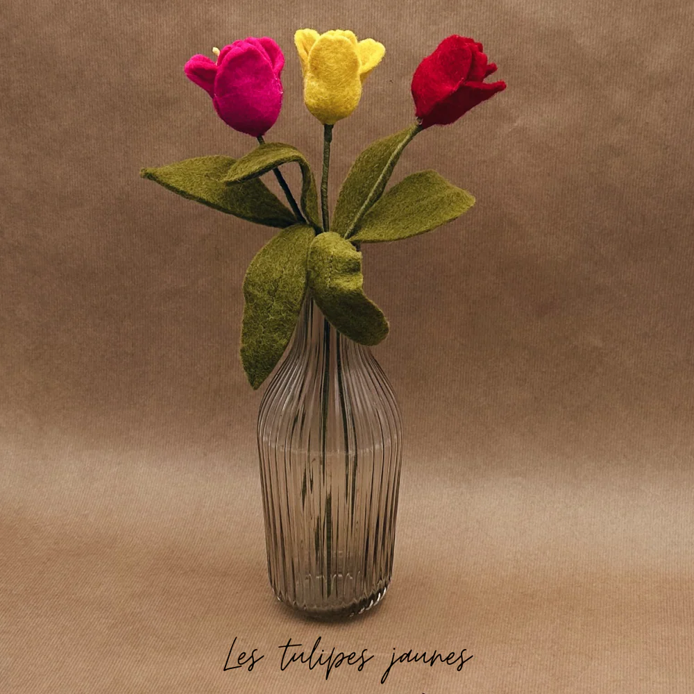 Tulipe jaune en feutrine artisanale – New Heidi – Image 2