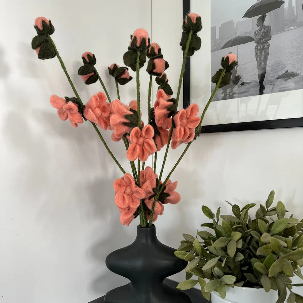 Branche de fleurs de pêcher en feutrine – New Heidi – Image 4