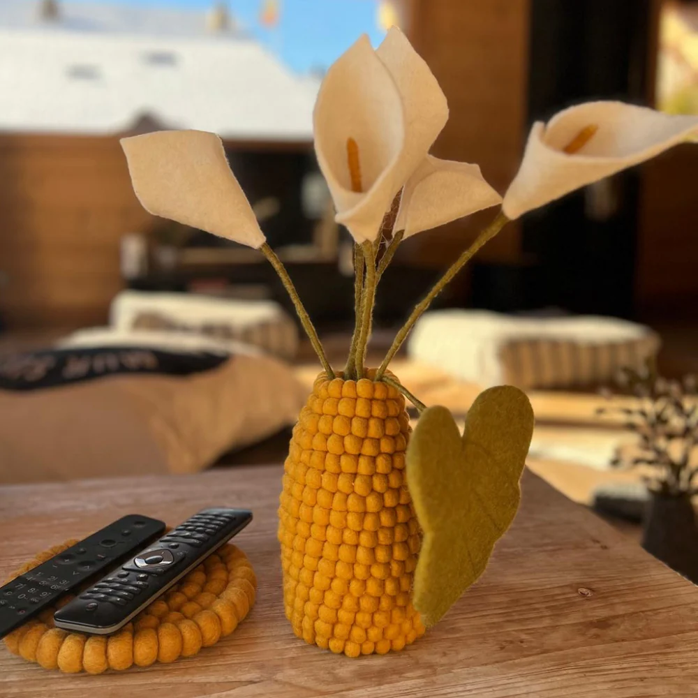 Fleur d’arum en feutrine artisanale – New Heidi – Image 2