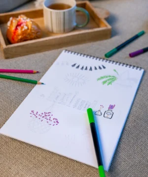 Alternative view of Carnet de coloriage & peinture Cosy, Maison Joliette