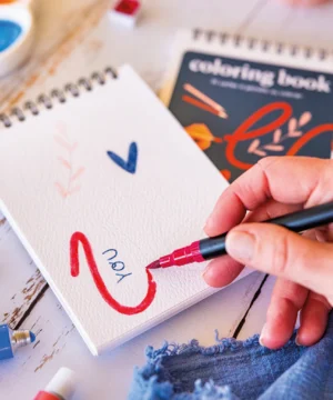 Alternative view of Carnet de coloriage & peinture Love A6, Maison Joliette