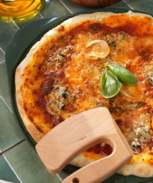 Alternative view of Plat Pizza + couteau fougère, Cookut