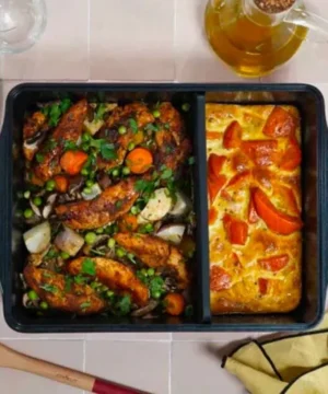 Alternative view of L'Incroyable plat au four ajustable Myrtille, Cookut