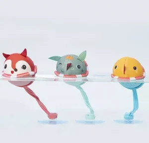 Joe – 3 Balles de Bain, Lilliputiens