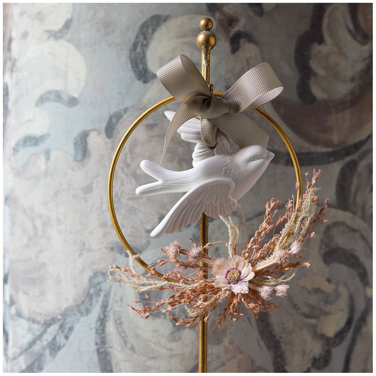 Couronne florale Colombe parfumée – Marquise, Mathilde M. – Image 2