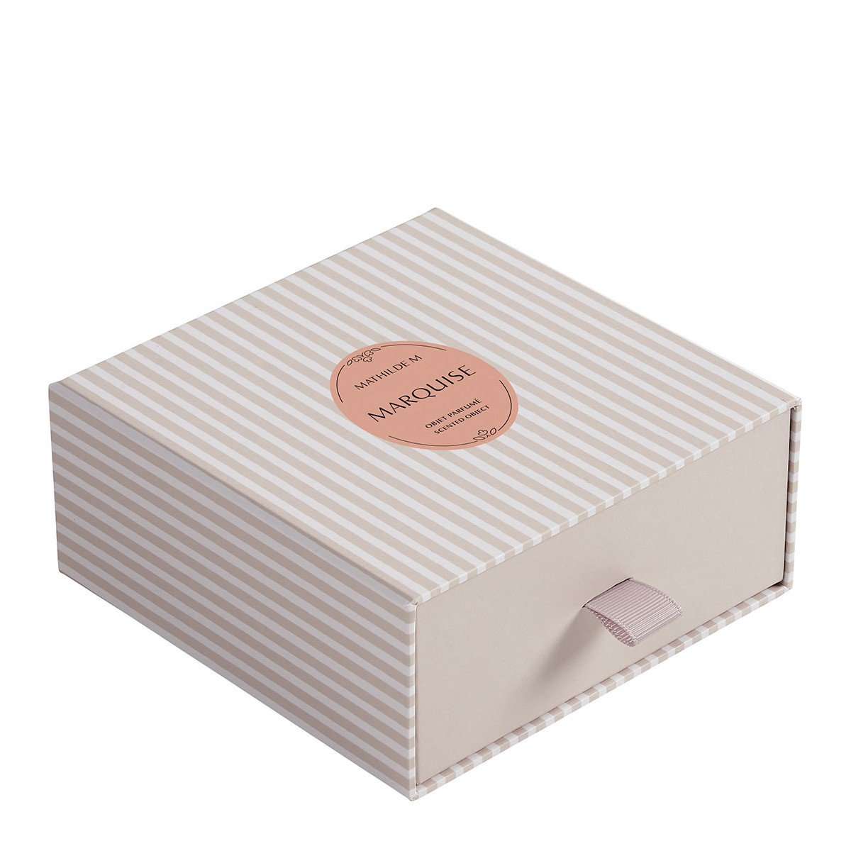 Décor parfumé Cœur brodé – Marquise, Mathilde M. – Image 2