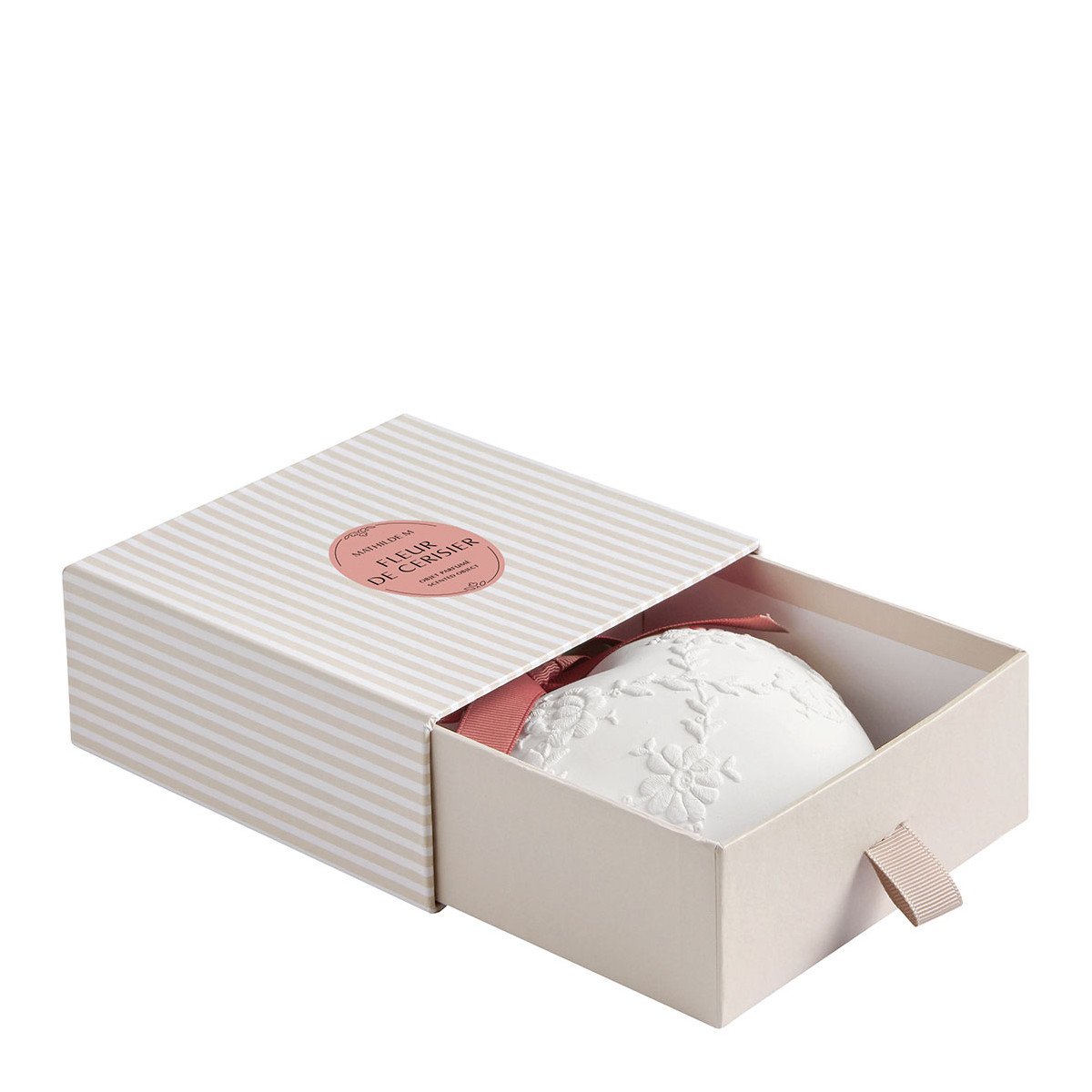 Décor parfumé Grand Cœur Brodé – Fleur de Cerisier, Mathilde M. – Image 3