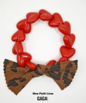 Bracelet Rouge Léo, Gaga